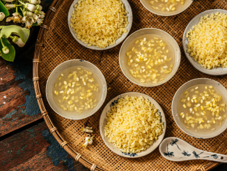 Xôi vò – một món ngon đỉnh cao của ẩm thực Hà Nội cho ngày rằm thanh tịnh